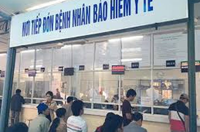 Cho người khác mượn thẻ BHYT bị phạt 5 triệu đồng