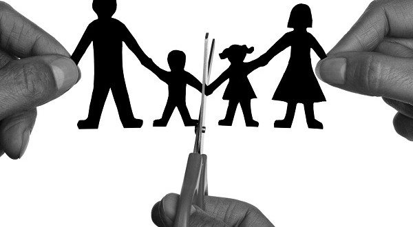 Giành quyền nuôi con khi làm thủ tục ly hôn 2021