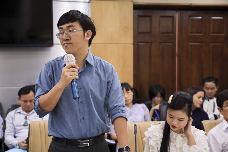 NCS.ThS Nguyễn Nhật Thanh (Đại học Luật TP.HCM) trình bày