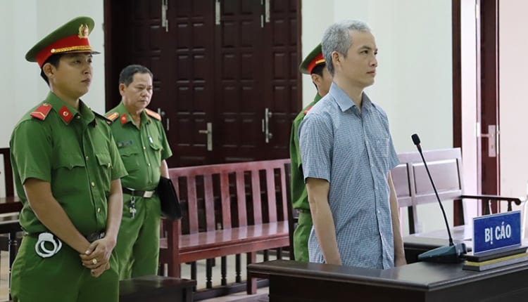 Cần có cơ chế kiểm tra, giám sát từ bên ngoài quần chúng nhân dân và báo chí đối với hoạt động tư pháp