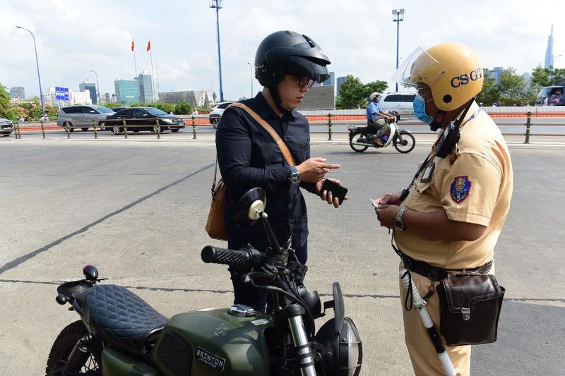 CSGT đi một mình vẫn có thể xử phạt người vi phạm