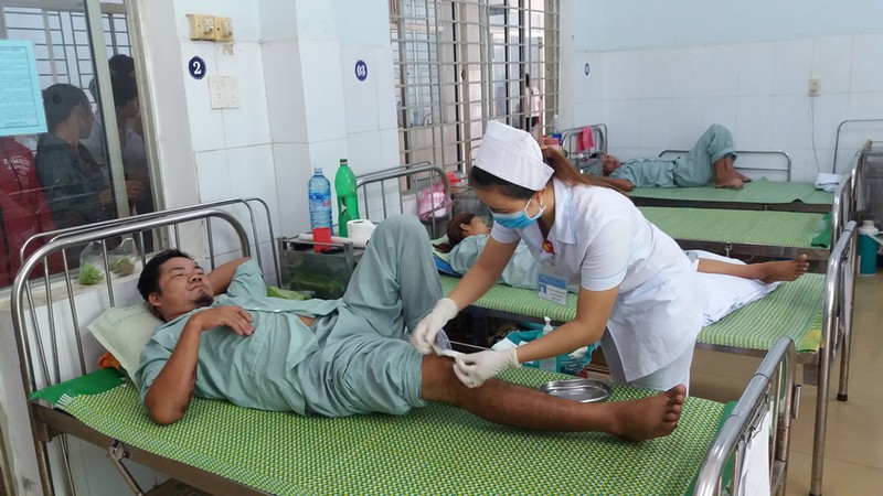 Nhiều chính sách BHYT có lợi cho người dân