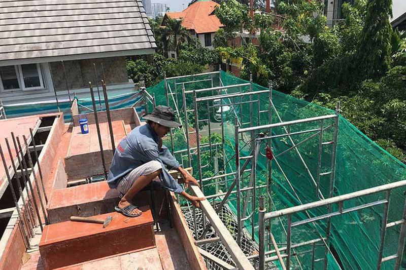 Một trong những lô đất thuộc dự án phải tạm ngưng xây dựng vì liên quan đến khoản vay ngân hàng của người khác