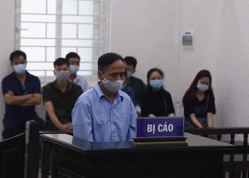 Bị cáo Phùng Đức Lợi tại tòa